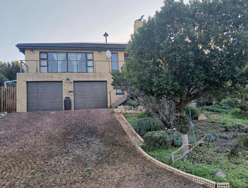 3 Bedroom Property for Sale in Stilbaai Wes Western Cape